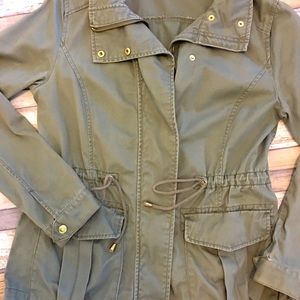 H&M jacket.  Full zip front & snap closures. Sz 14